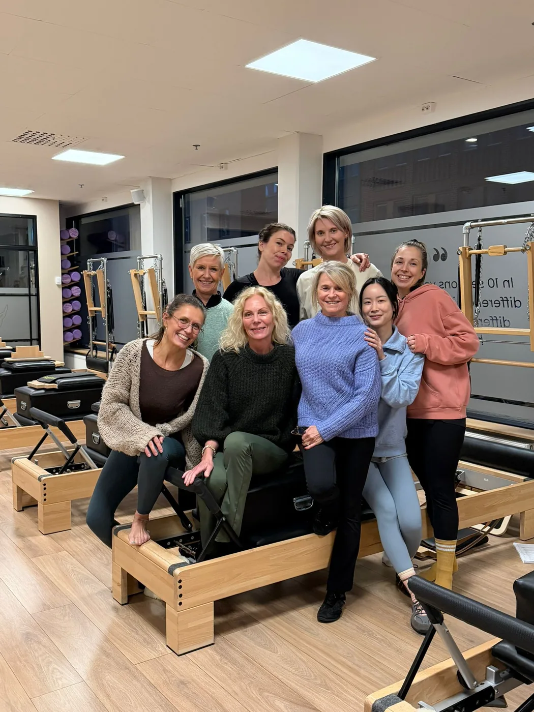 Tess Whelan avec des stagiaires en formation Pilates
